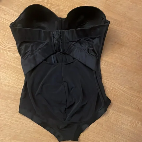 MAINDENFORM BODY BRIEFER, NWOT - Picture 3 of 5